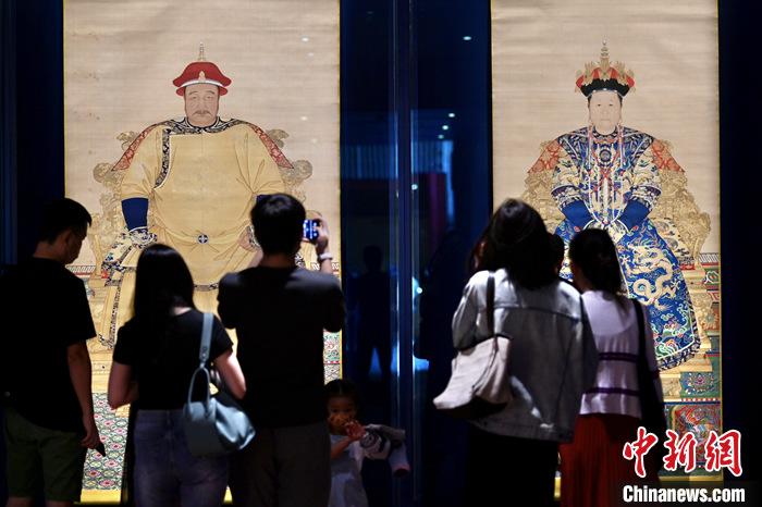 資料圖：圖為市民參觀香港故宮文化博物館舉辦的展覽。 <a target='_blank' href='/'>中新社</a>記者 李志華 攝