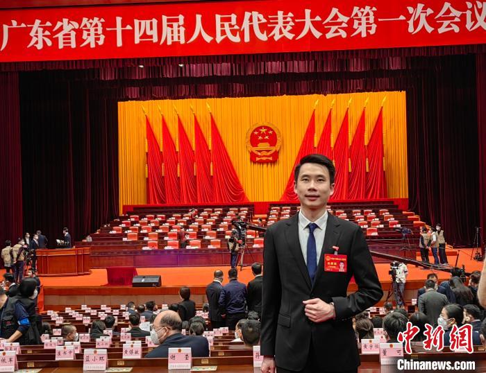 廣東省人大代表翁浩潔建議：以更大力度支持港澳青年來(lái)粵實(shí)習(xí)工作