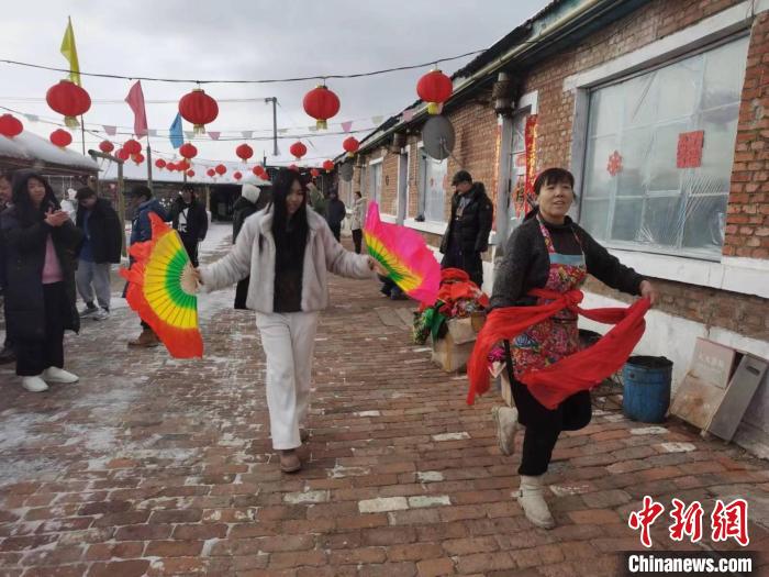 特寫(xiě)：在冷極村感受熱情的臺(tái)灣青年