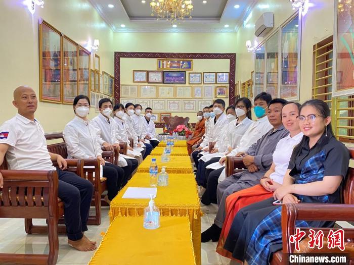 參加活動部分人員合影?！≡ㄖ嗅t(yī)抗疫醫(yī)療隊提供