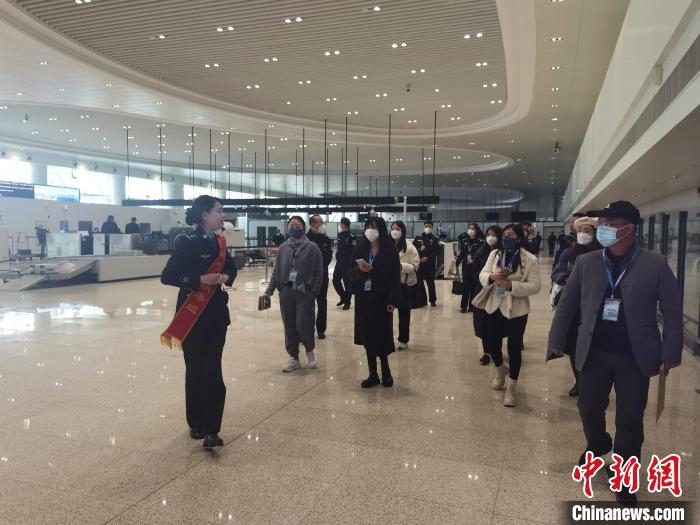 廈門五通客運(yùn)碼頭見聞：“讓臺胞回鄉(xiāng)路更添溫度”