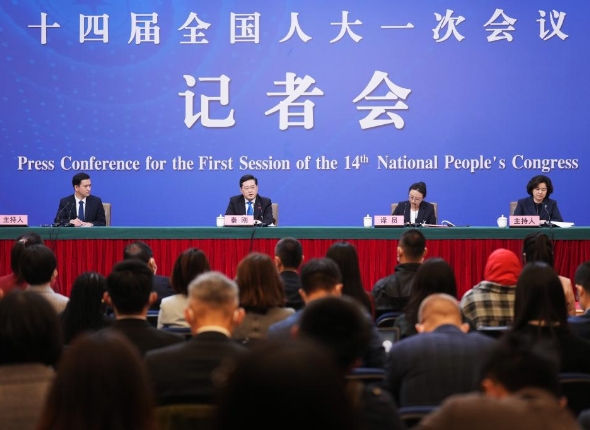 外交部長秦剛就中國外交政策和對外關系回答中外記者提問