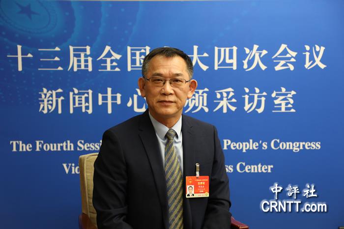 全國人大代表、全國臺聯(lián)副會長、江蘇省臺聯(lián)會長鄒振球（中評社資料圖）