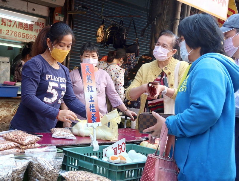臺(tái)灣蛋荒未解，部分蛋商、蛋農(nóng)希望蛋價(jià)可以再度微調(diào)3元新臺(tái)幣，以價(jià)制量。（圖源：臺(tái)灣“中時(shí)新聞網(wǎng)”）