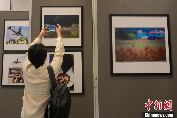 “鏡頭下的灣區(qū)”巡回?cái)z影聯(lián)展在香港開幕