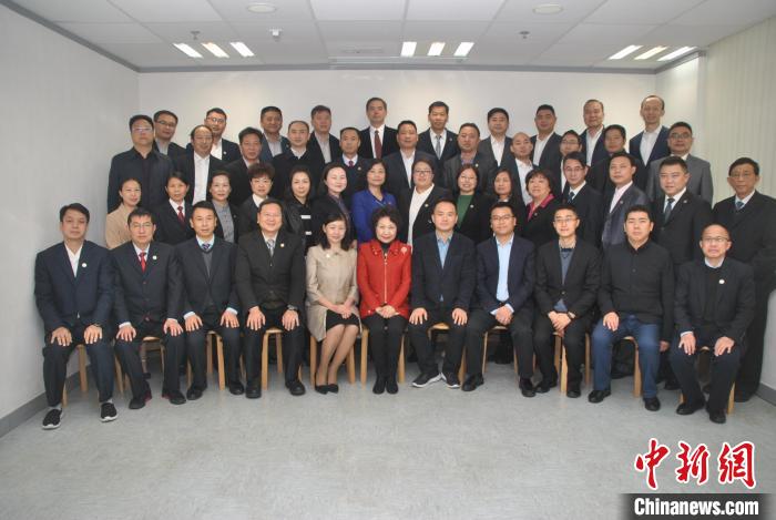 2018年貴州千人赴港培訓(xùn)計(jì)劃生態(tài)文明建設(shè)與環(huán)境保護(hù)專(zhuān)題培訓(xùn)班(資料圖)。　香港金融管理學(xué)院供圖