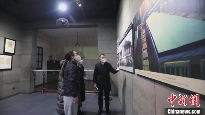 吳建宏培訓(xùn)講解員?！∈茉L者供圖
