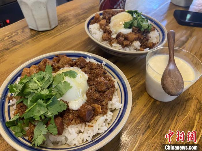 周玹益制作的肉臊飯?！×植?攝
