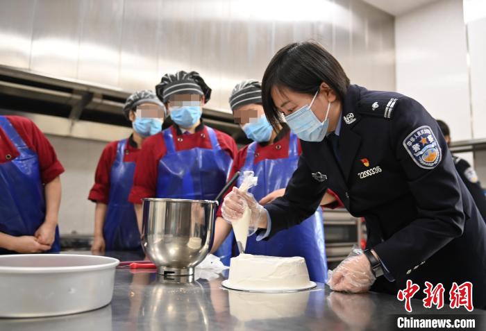 女子戒毒所里的技能培訓：為回歸社會攢下信心