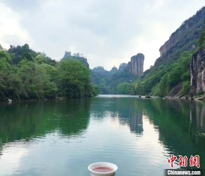 武夷山水美如畫(huà)。　張麗君 攝