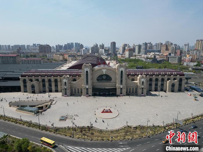 哈鐵2023年“發(fā)現最美鐵路”網宣活動：乘環(huán)線高鐵看龍江發(fā)展