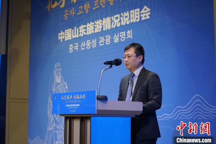 中國(guó)駐首爾旅游辦事處主任張若愚致辭。　劉旭 攝