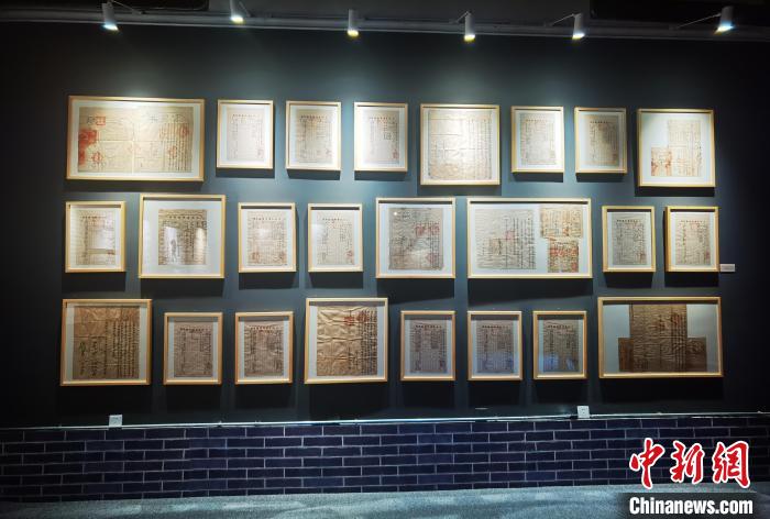 展覽共分“紙·材”“紙·韻”“紙·藝”“紙·力”“紙與生活”五個(gè)板塊?！≈鬓k方供圖