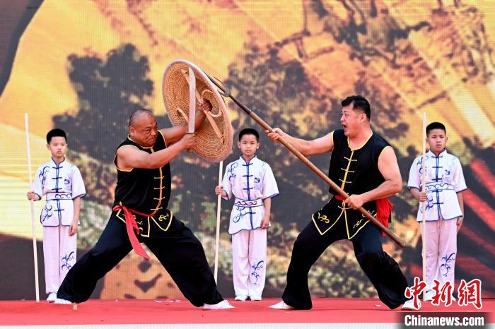 武術(shù)非遺表演。　張金川 攝