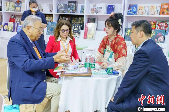 “北京文化書系”等京味圖書亮相北京圖博會(huì)