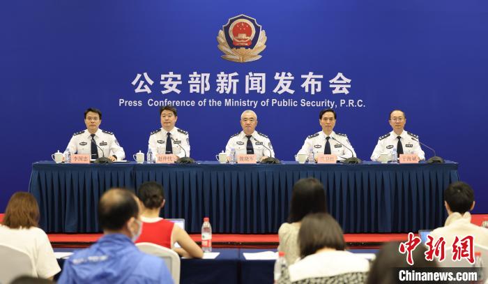2013-2022年全國(guó)繳毒651.9噸，抓獲毒品犯罪嫌疑人128萬(wàn)名
