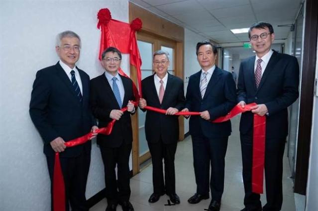 臺當局行政機構(gòu)日前頒布“新世代打擊詐欺策略行動綱領(lǐng)1.5版”，更成立“打詐辦公室”。（圖源：臺灣“中時新聞網(wǎng)”）