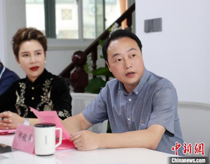 寧德市臺(tái)港澳辦主任鄭鐵軍致辭?！稳糨?攝