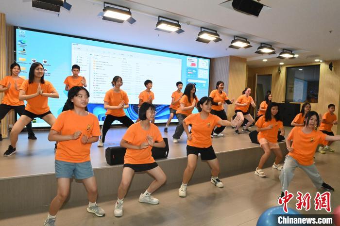 2023“中國尋根之旅”廣州營閉營：悟文化學中醫(yī)享科技