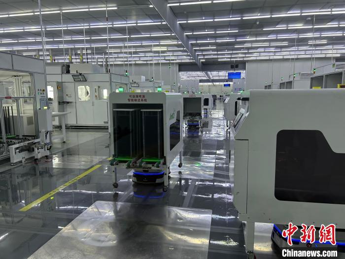 （高質(zhì)量發(fā)展調(diào)研行）智慧車(chē)間、5G工廠科技創(chuàng)新為江西高質(zhì)量發(fā)展注入“新動(dòng)能”