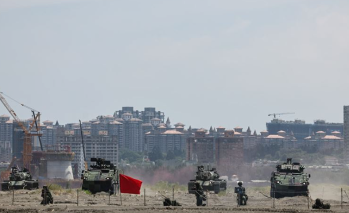 臺軍第3作戰(zhàn)區(qū)昨日在北部地區(qū)海灘實施“聯(lián)合反登陸作戰(zhàn)操演”