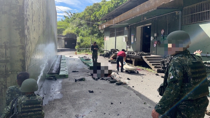 臺(tái)軍六軍團(tuán)基隆彈藥庫意外爆炸1
