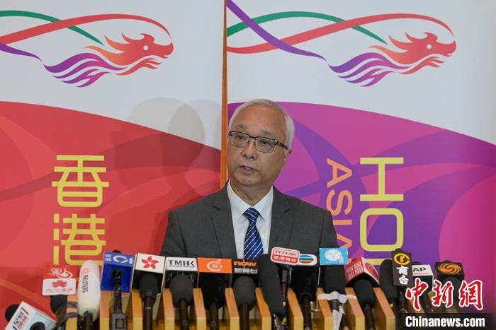 8月22日，香港特區(qū)政府環(huán)境及生態(tài)局局長謝展寰會(huì)見傳媒時(shí)表示，因應(yīng)日本福島核污染水排放計(jì)劃，由8月24日起，香港將禁止源自東京、福島、千葉、栃木、茨城、群馬、宮城、新潟、長野和埼玉10個(gè)都縣的水產(chǎn)品進(jìn)口。 <a target='_blank' href='/'>中新社</a>記者 陳永諾 攝