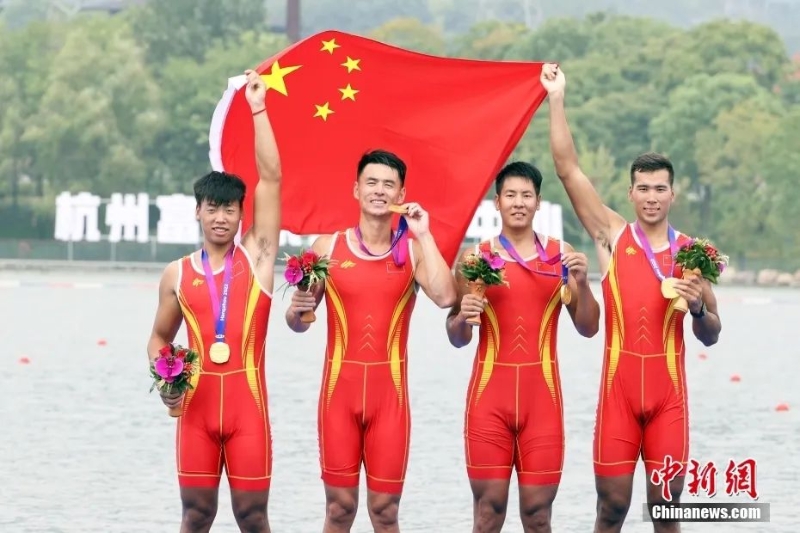 圖為中國(guó)選手慶祝勝利。<a target='_blank' href='/'>中新社</a>記者 湯彥俊 攝