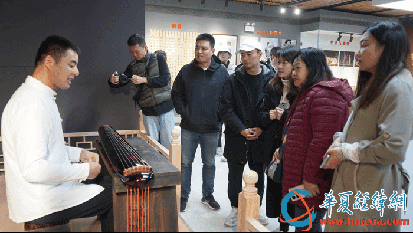 兩岸媒體人探訪洛南縣音樂(lè)小鎮(zhèn)伶?zhèn)愇幕芯吭?/></a></div>
            <div   id=