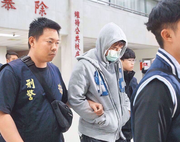 柯旻豪（中）遭羈押禁見。（臺灣“中時新聞網(wǎng)”資料照）.png