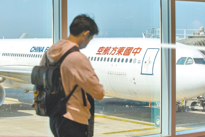 臺陸委會公布“恢復兩岸空運客運航點之規(guī)劃”，除現(xiàn)行5航點，另開放10個定期航班航點及13個包機航點。(中新社)