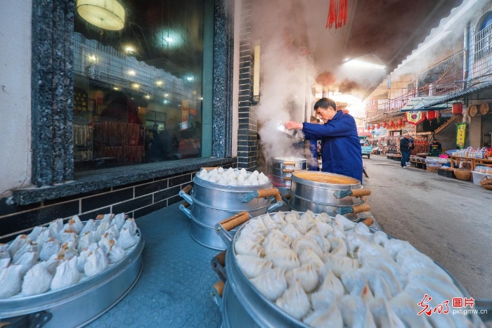 【老街嶄年味 舊貌換新顏】運(yùn)漕古鎮(zhèn)：古韻新顏 璀璨千載