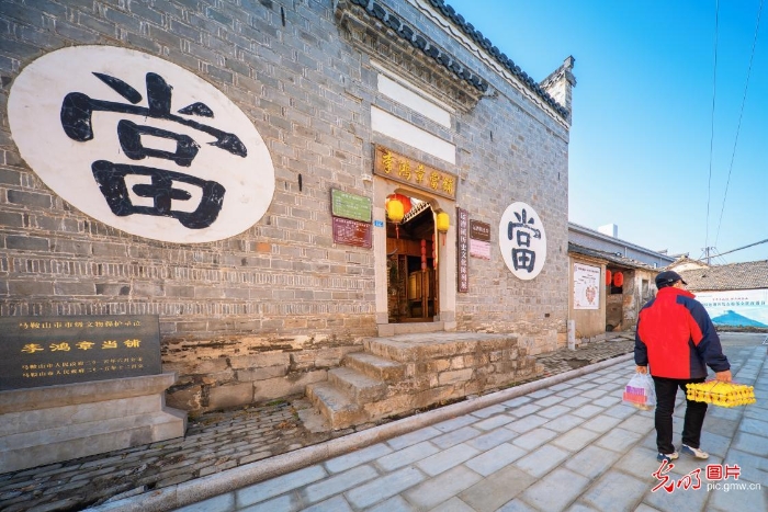 【老街嶄年味 舊貌換新顏】運(yùn)漕古鎮(zhèn)：古韻新顏 璀璨千載