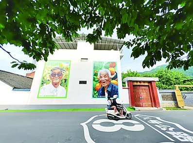 創(chuàng)作扎根大地 藝術(shù)服務人民——記“大地之歌·2024美麗中國紀事”展覽