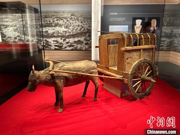 牛車，1975年出土于吐魯番哈拉和卓墓地。.jpeg