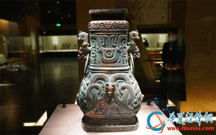 單五父壺，西周晚期(公元前885年-前771年)，2003年眉縣楊家村窖藏出土。(攝影：虞鷹)