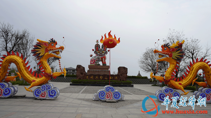 境外媒體采訪團(tuán)走進(jìn)“中國(guó)泥塑第一村” 探訪鳳翔泥塑傳承與創(chuàng)新
