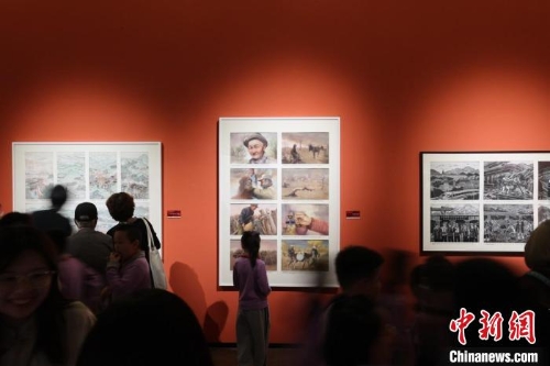 展覽現(xiàn)場?！≈鬓k方供圖.jpeg