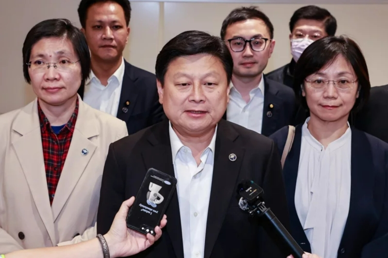 國民黨團(tuán)總召傅崐萁率藍(lán)營民代訪陸之行結(jié)束，卻遭到民進(jìn)黨抹黑。傅崐萁受訪指出，賴清德希望兩岸對話，應(yīng)如國民黨一樣，不憂讒畏譏，推動兩岸交流。圖／聯(lián)合報(bào)系資料照 圖片來源：臺灣“聯(lián)合新聞網(wǎng)”