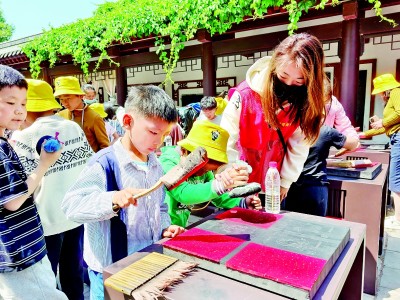 “爆紅”變“長紅” 出圈更出彩——河南開封積極推動(dòng)文旅融合高質(zhì)量發(fā)展