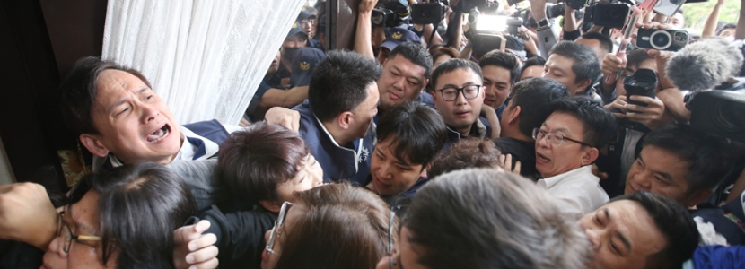 民進(jìn)黨暴力阻撓臺(tái)立法機(jī)構(gòu)改革 “雙少數(shù)”仍鴨霸難改？