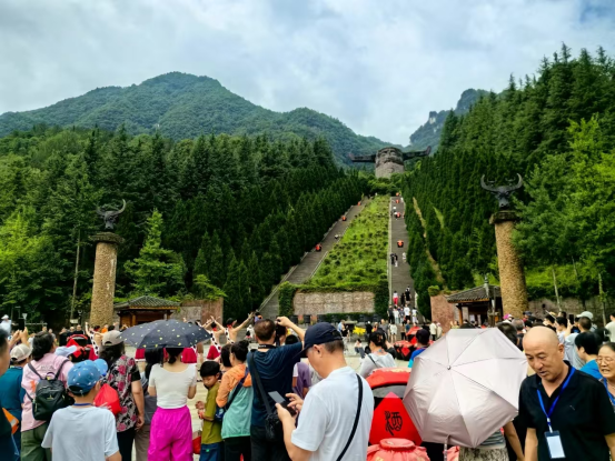 有朋自臺(tái)灣來(lái) 不亦樂(lè)乎  兩岸同胞共赴神農(nóng)架探尋文化與自然之美33
