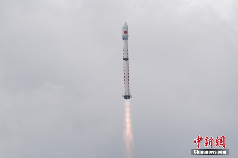 中國(guó)成功發(fā)射遙感四十三號(hào)01組衛(wèi)星