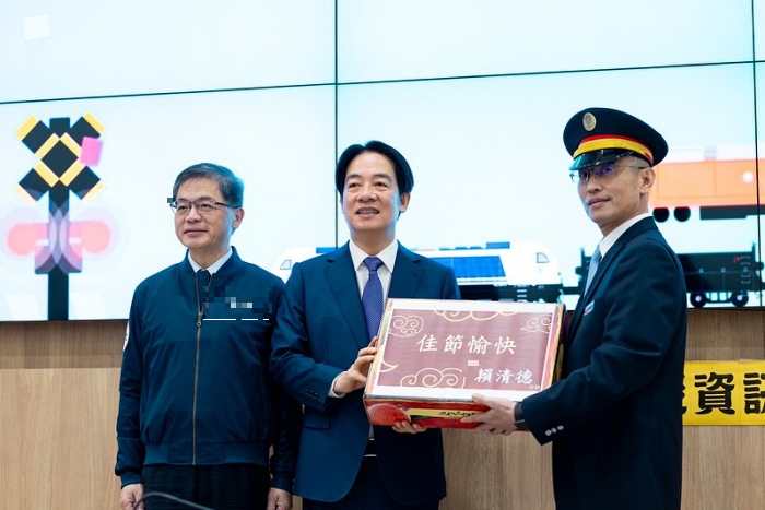 李孟諺（左）與賴清德關系好，被視為“臺南幫”