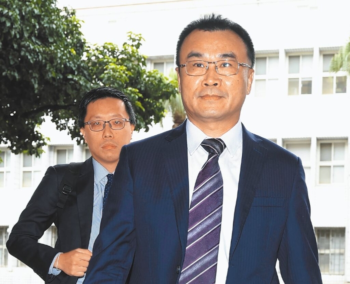 臺(tái)北地檢署偵辦超思與亮采進(jìn)口雞蛋案，28日以被告身分傳喚前農(nóng)業(yè)部長陳吉仲