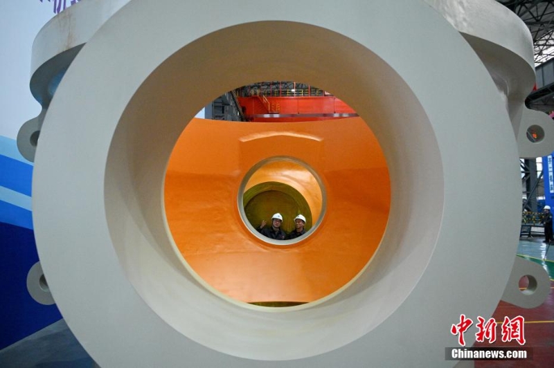 “中國造”世界首臺(tái)500兆瓦沖擊式水電機(jī)組球閥鑄鋼件在川交付