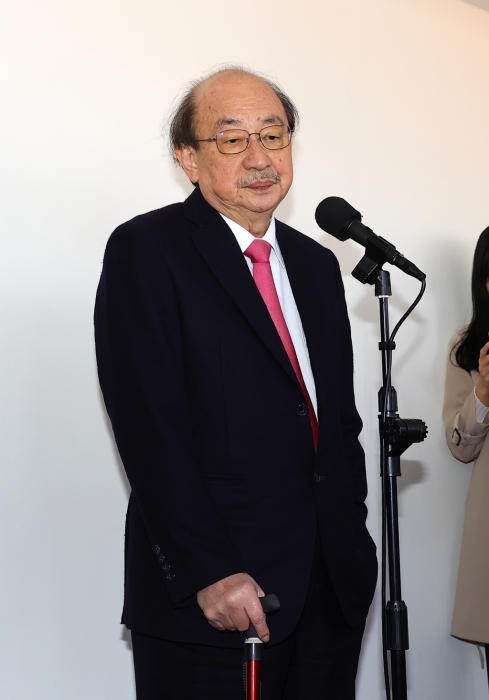 民進黨立法院黨團總召柯建銘（見圖）今在朝野協(xié)商前受訪。（劉宗龍攝）