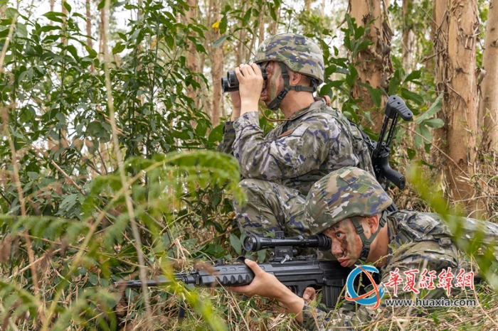 8、2025年4月16日，武警官兵在進(jìn)行潛伏狙擊_副本